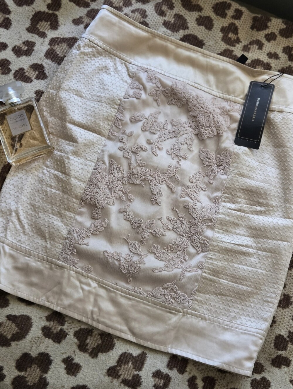 BCBGMAXAZRIA Woven Satin Skirt in Brulee